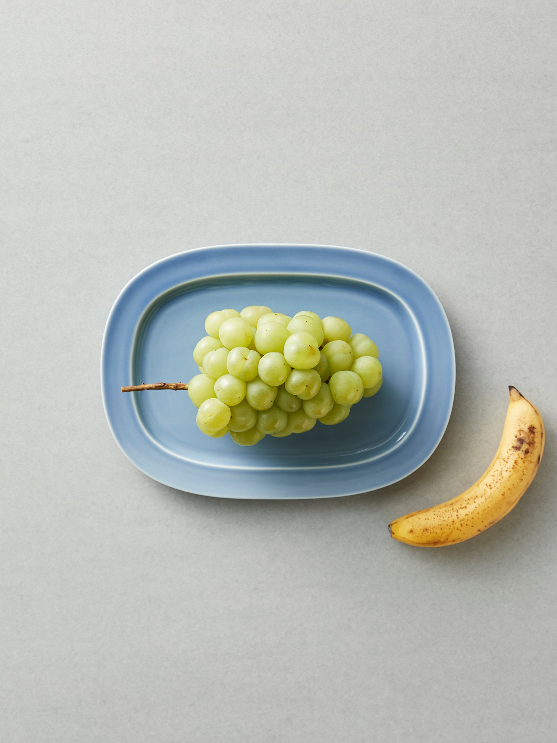 square plate〈yumiko iihoshi porcelain × familiar〉