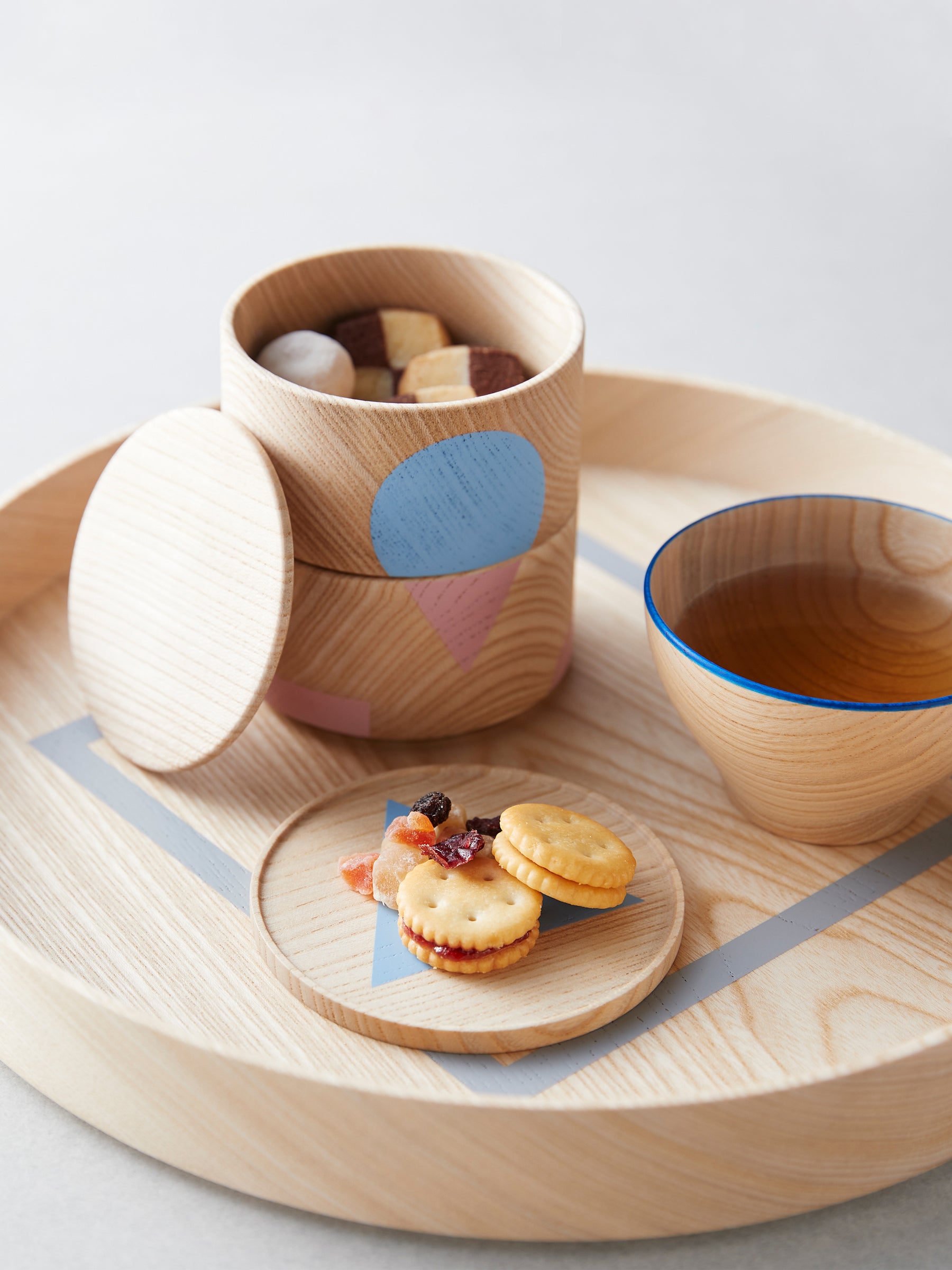 カップ&プレート〈畑漆器店 × familiar〉