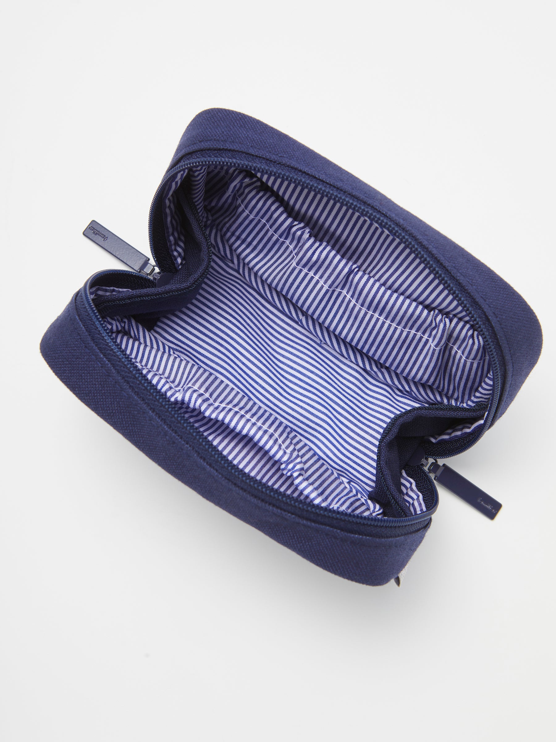 pouch