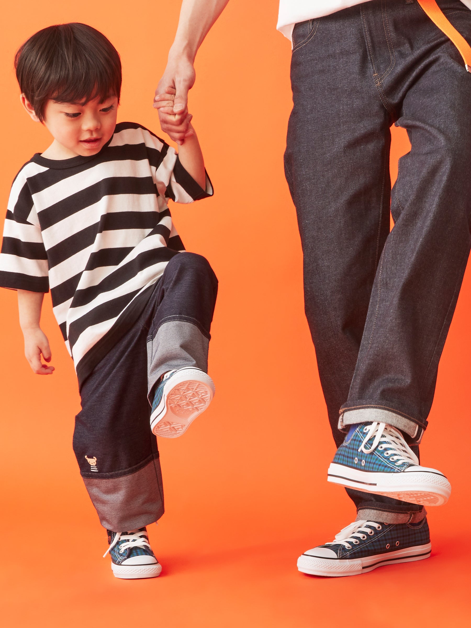 スニーカー(ALL STAR OX / FM)〈CONVERSE × familiar〉