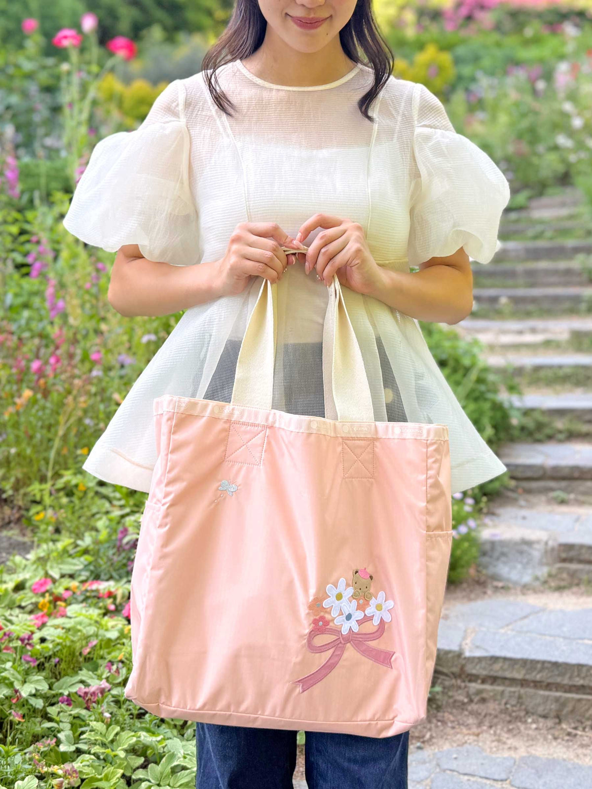 リバーシブルトートバッグ〈LeSportsac × familiar〉