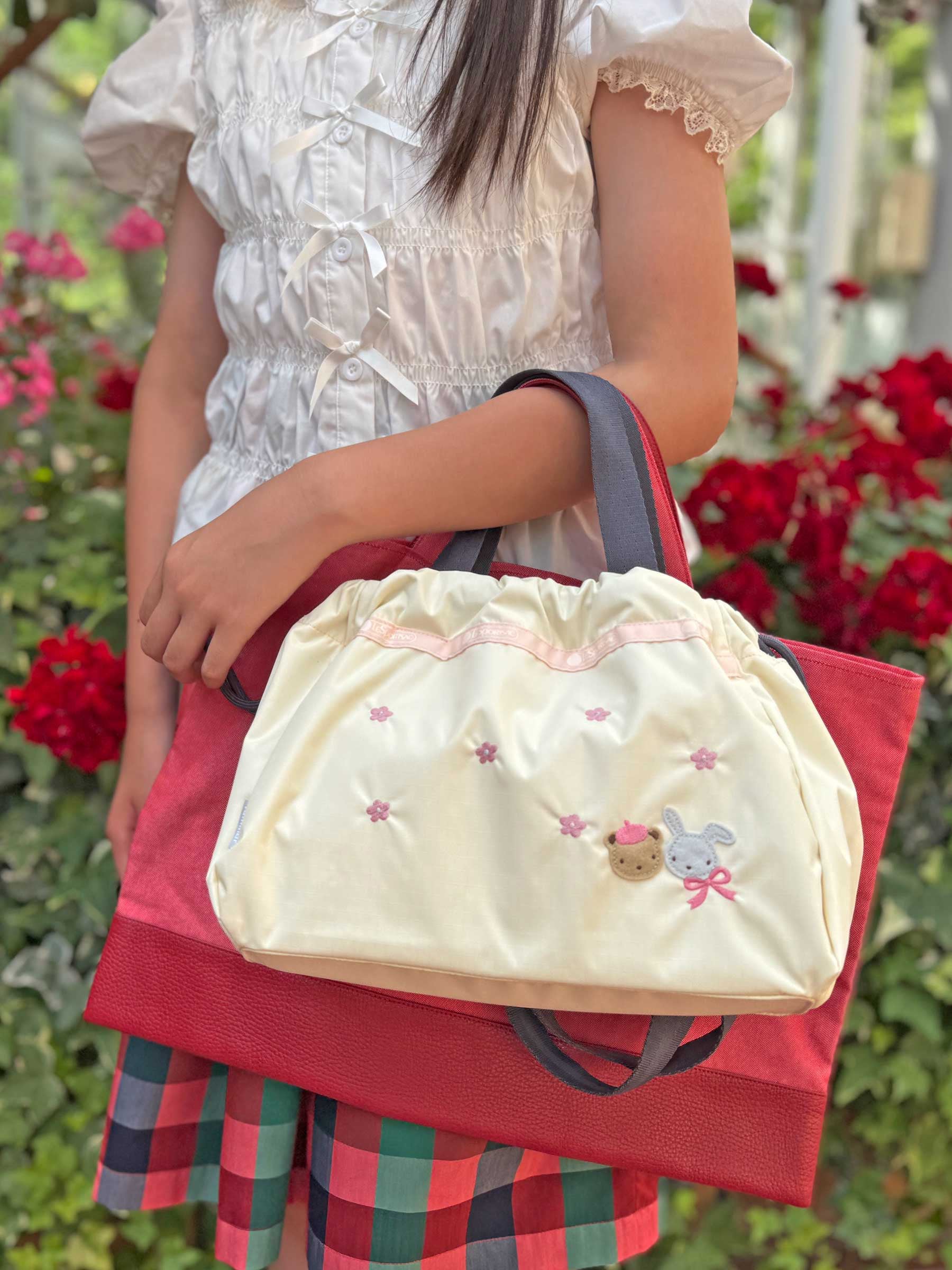 ショルダーバッグ〈LeSportsac × familiar〉