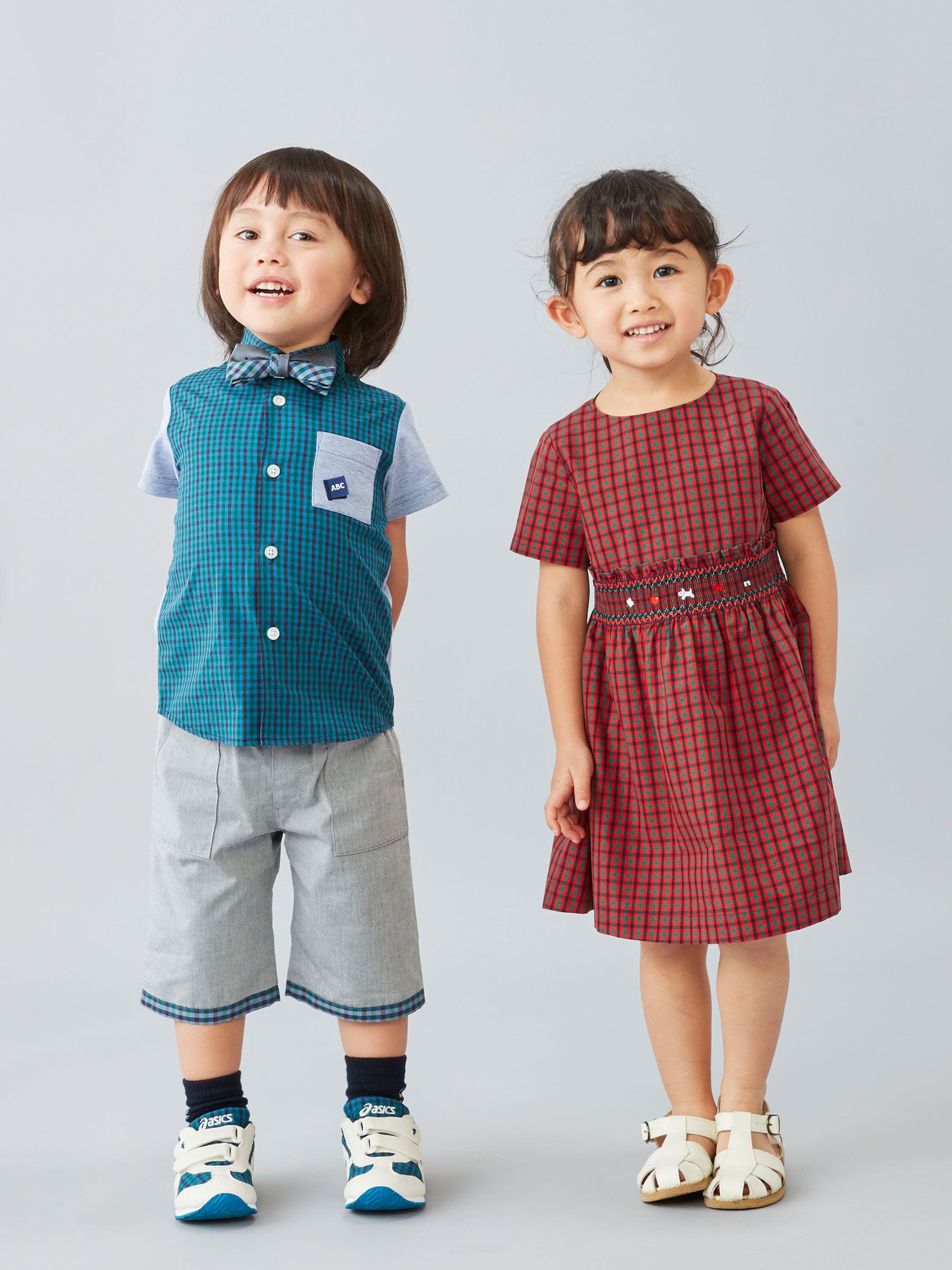 スニーカー〈アシックス × familiar〉