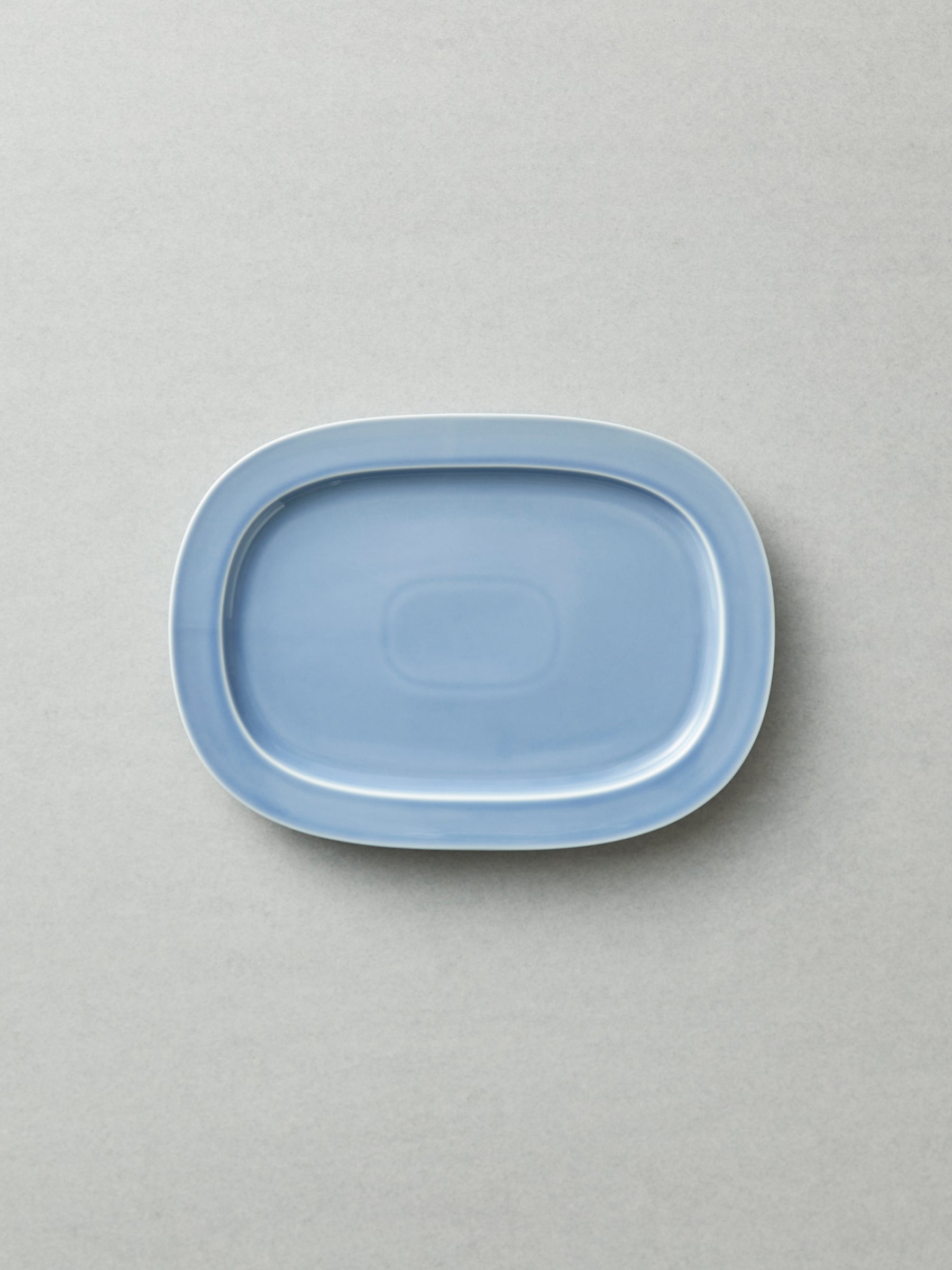 square plate〈yumiko iihoshi porcelain × familiar〉