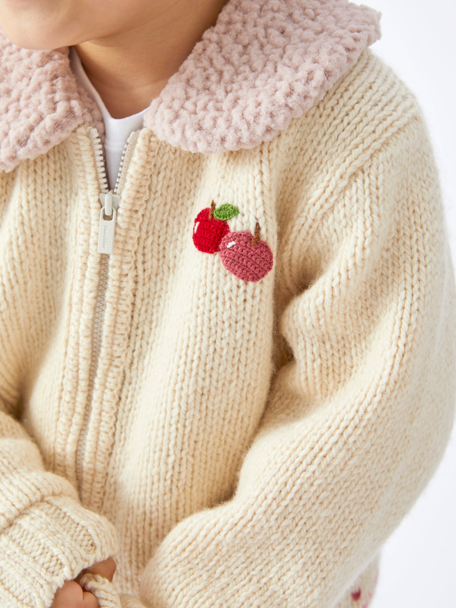 【美品】familiarファミリア　ニットジャケット　size120 ファミリアニットジャケット120