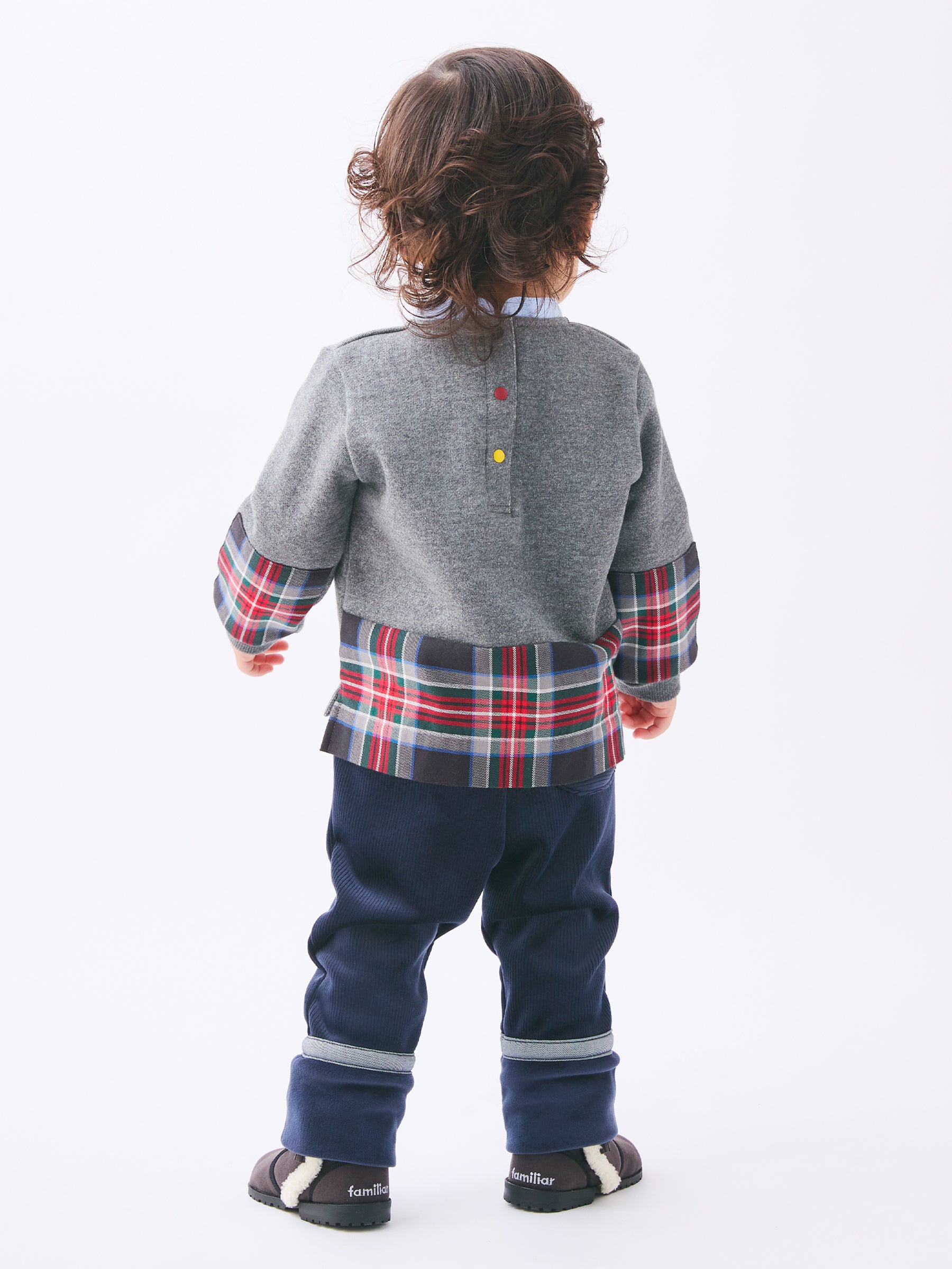 ファミリア︎チェック柄乗り物デザインののトレーナー　110 ファミリア⭐︎チェック柄乗り物デザインののトレーナー 110