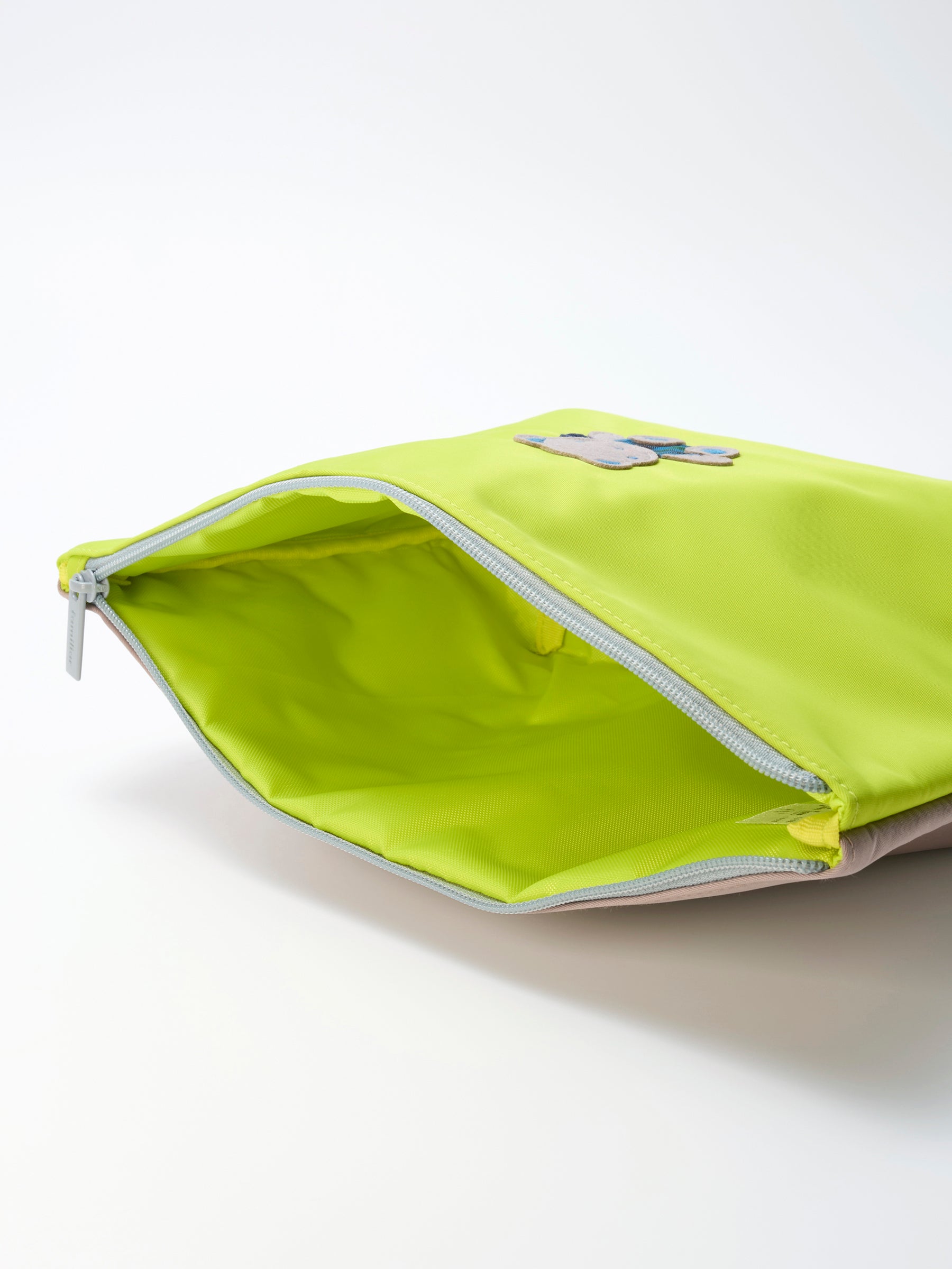 保冷ポーチM〈有楽町マルイ店限定〉