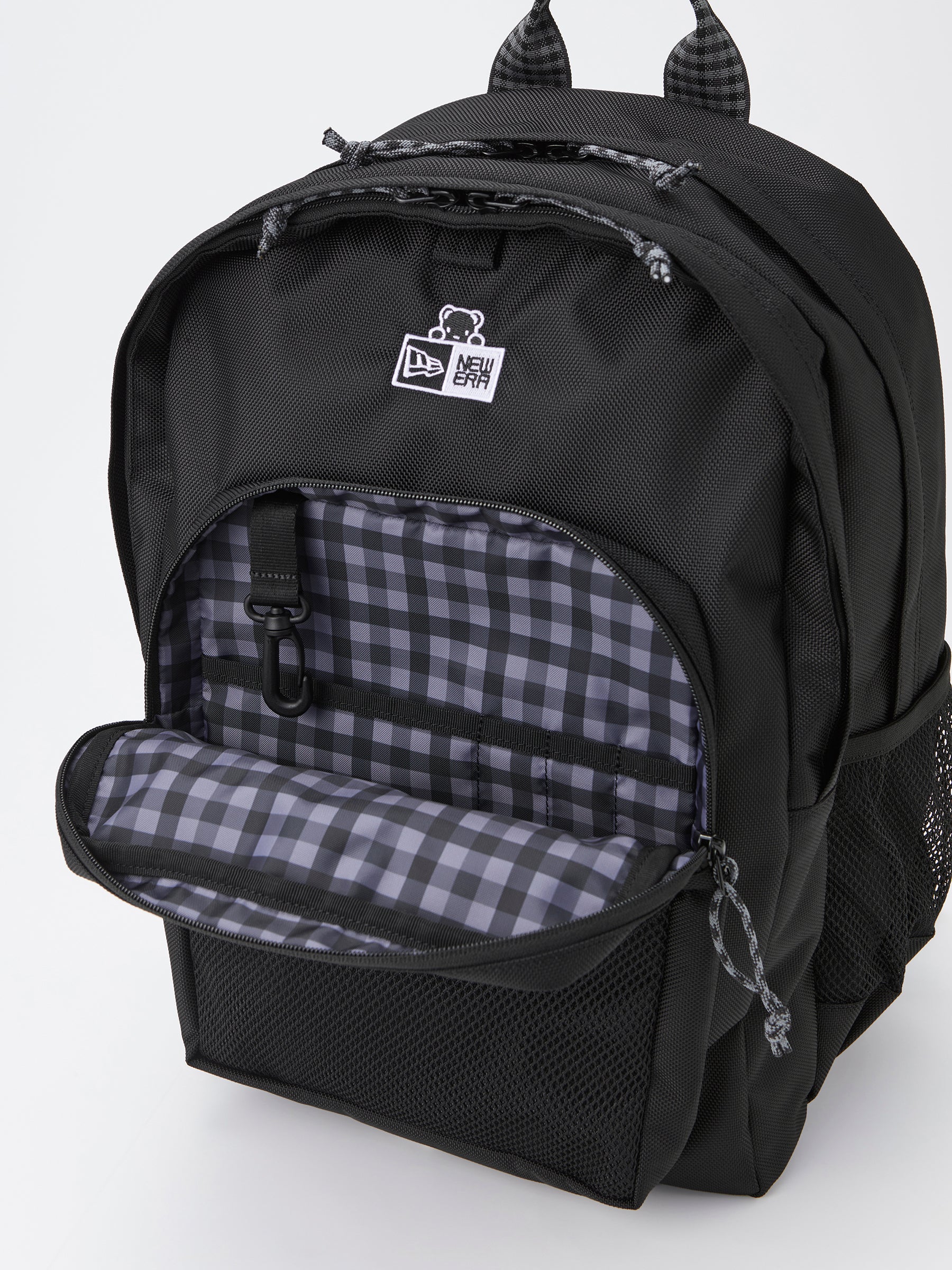 リュックサック〈NEW ERA® × familiar〉