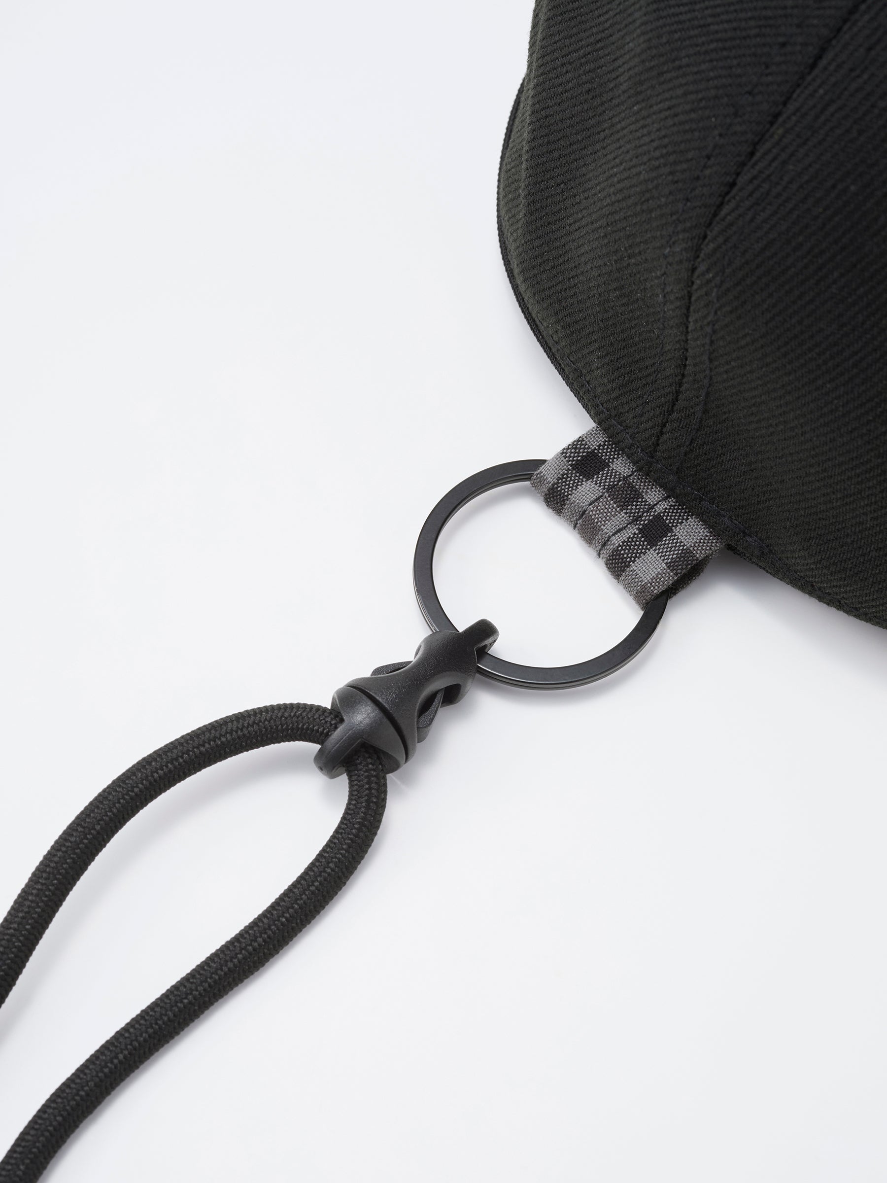 ポシェット〈NEW ERA® × familiar〉