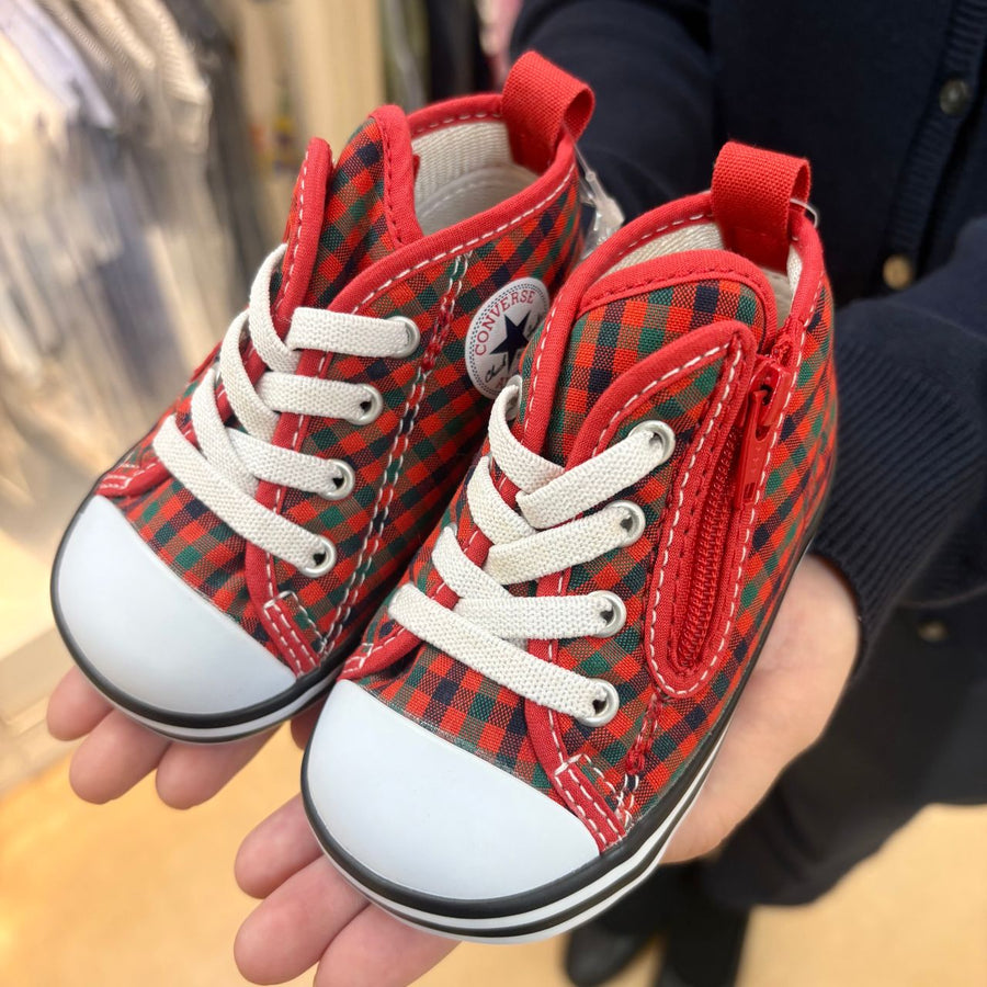 【足元から可愛らしく♡】CONVERSEコラボスニーカー