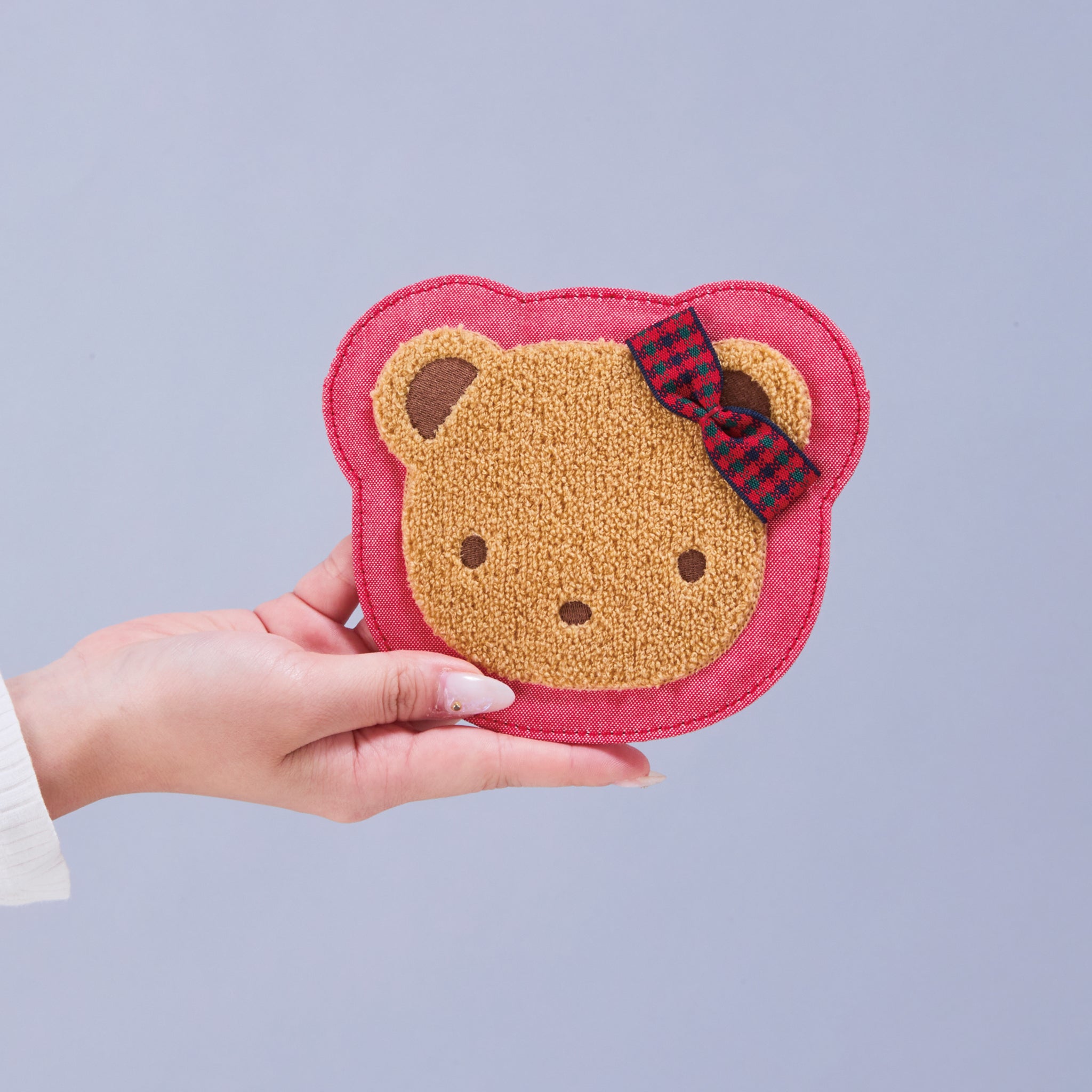 【新品未使用】ポーチ familiar ファミリア 神戸本店・さんちか店限定品 新品未使用】ポーチ familiar ファミリア 神戸本店・さんちか店