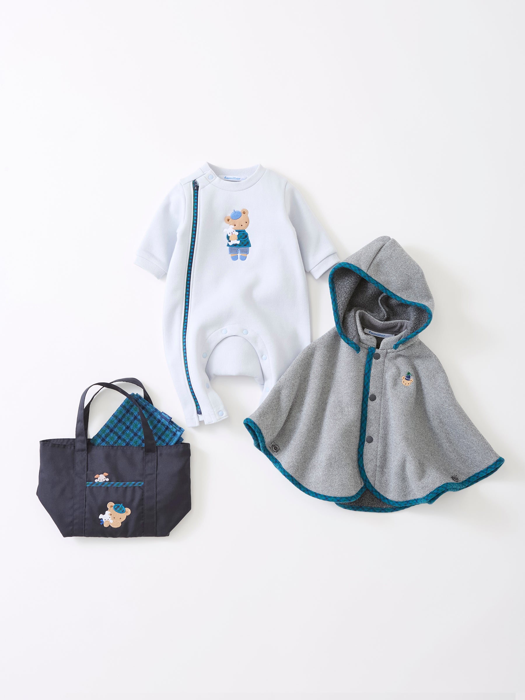 ファミリアfamiliar⭐︎カバーオール　ロンパース　ボディオール ファミリアfamiliar⭐︎カバーオール ロンパース ボディオール