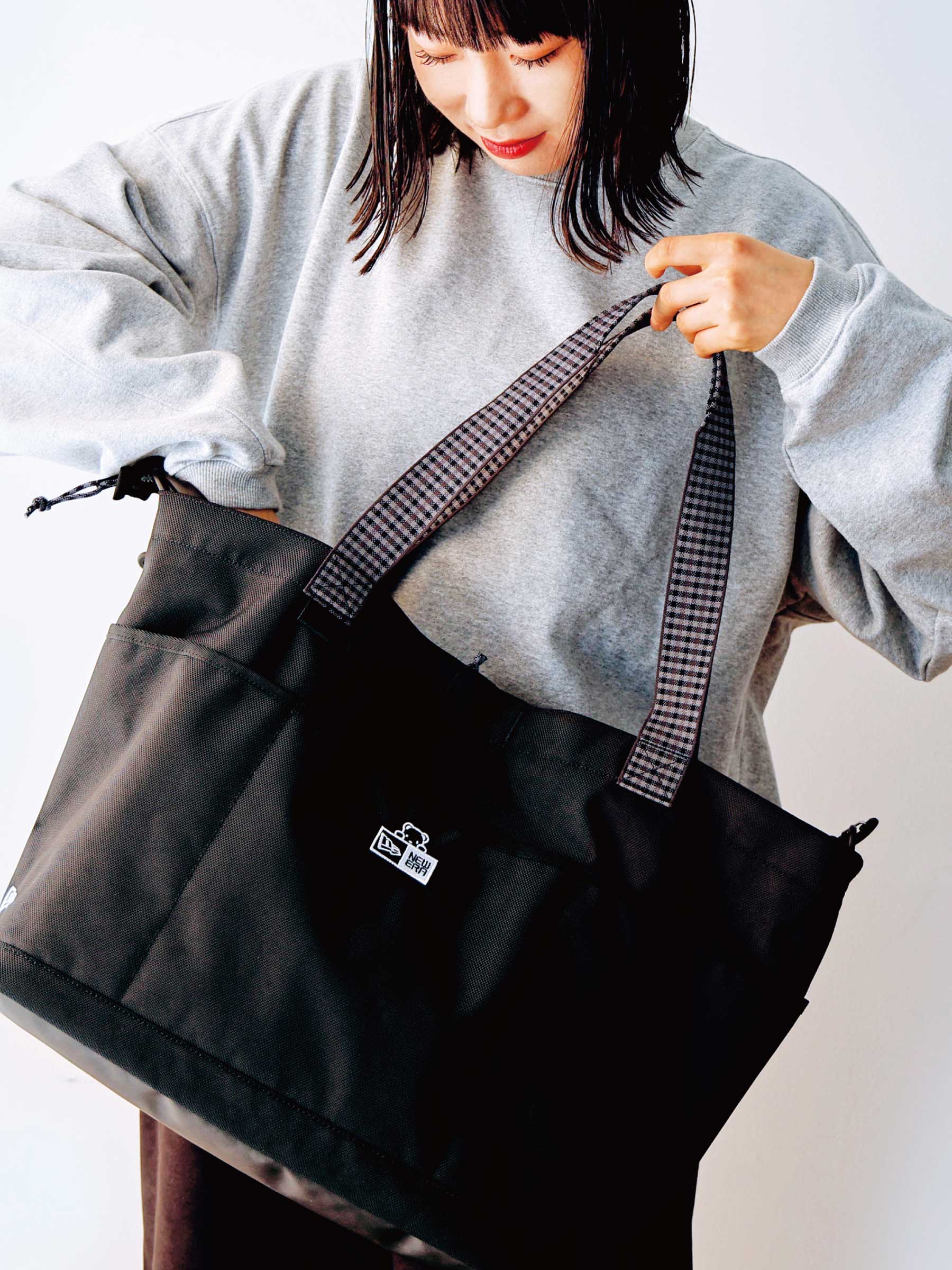 バッグ〈NEW ERA® × familiar〉