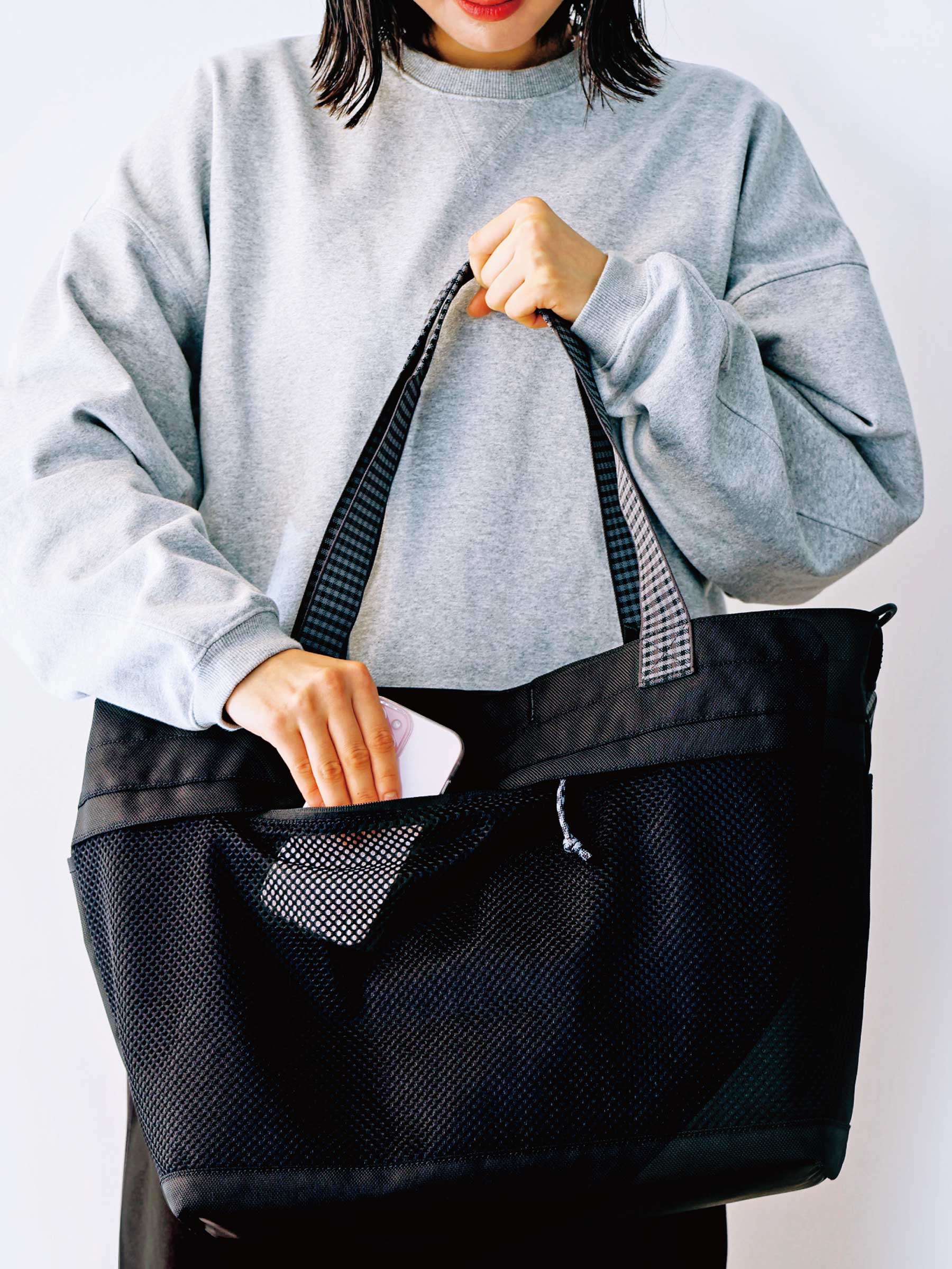 バッグ〈NEW ERA® × familiar〉